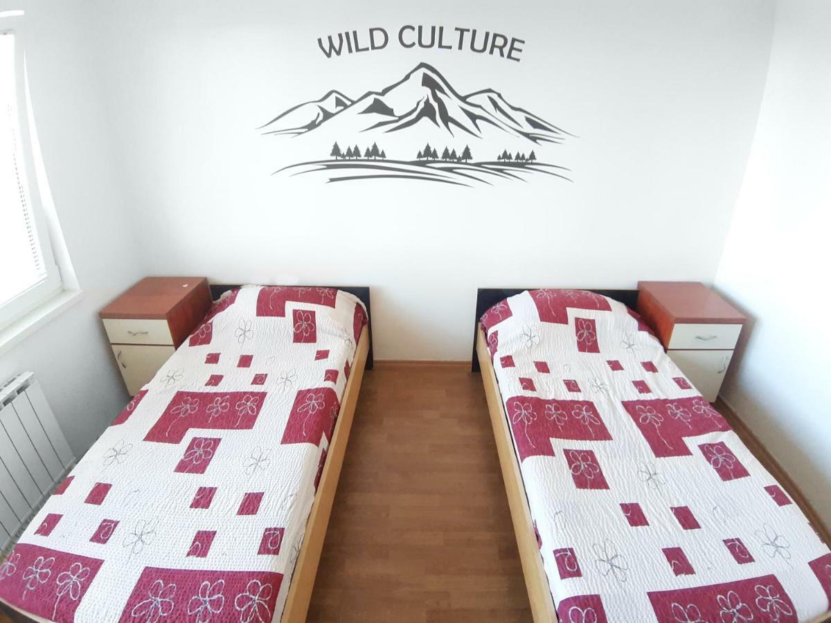 Wild Innu Apartment Скопье Экстерьер фото